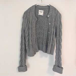 Abercrombie & Fitch Light Gray Short Cable Knit Cardigan
